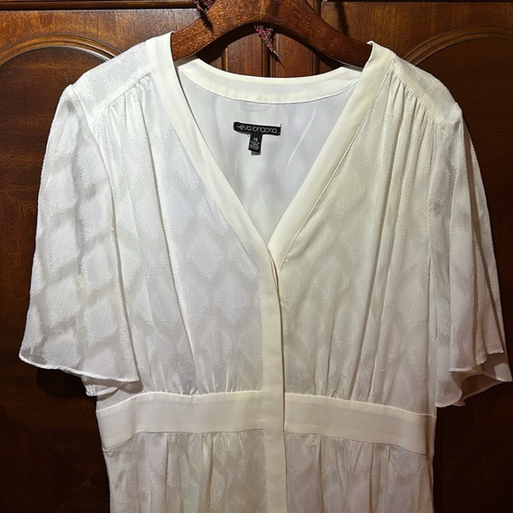 EUC Eva Longoria Off White Handkerchief Midi - Picture 3 of 16